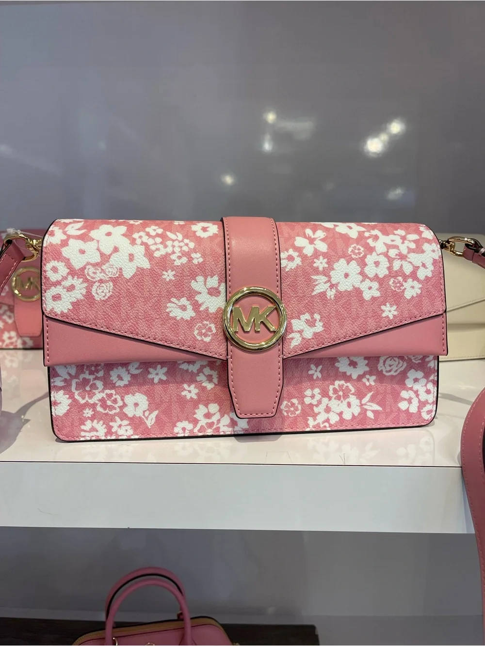 MICHAEL KORS Greenwich Md Printed Signature Logo Convertible Shoulder
Carnation - Picture 7 of 14